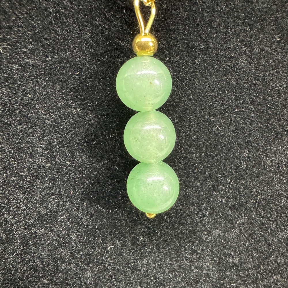 Jade 3 Stone Necklace - Picture 5 of 6